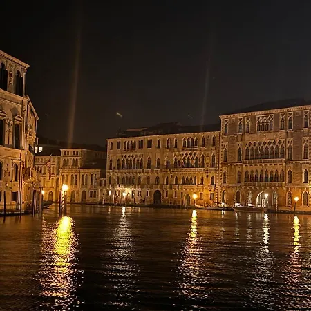 Ferienhaus Luxury Apartament In San Marco